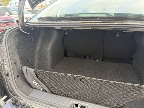 New 2025 Nissan Versa SR image 37