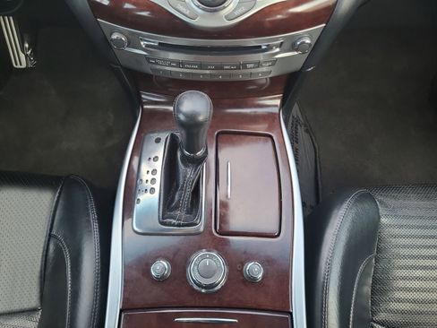 Used 2016 INFINITI Q70 3.7 w/ Sport Package image 16