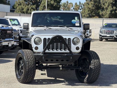 Used 2010 Jeep Wrangler Unlimited Sport AWD/4WD image 2