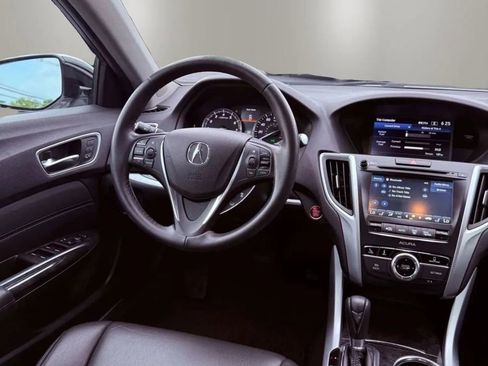 Used 2018 Acura TLX 2.4 Sedan 4D image 39