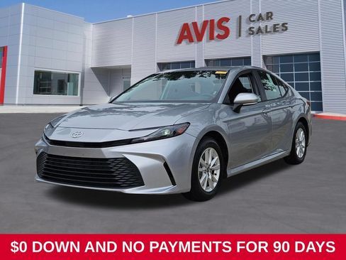 Used 2025 Toyota Camry LE FWD image 1