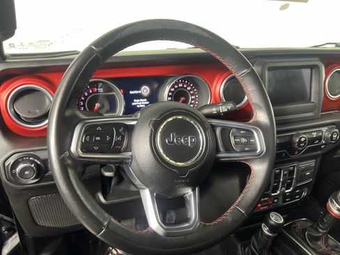 Used 2018 Jeep Wrangler Unlimited Rubicon w/ Steel Bumper Group image 5