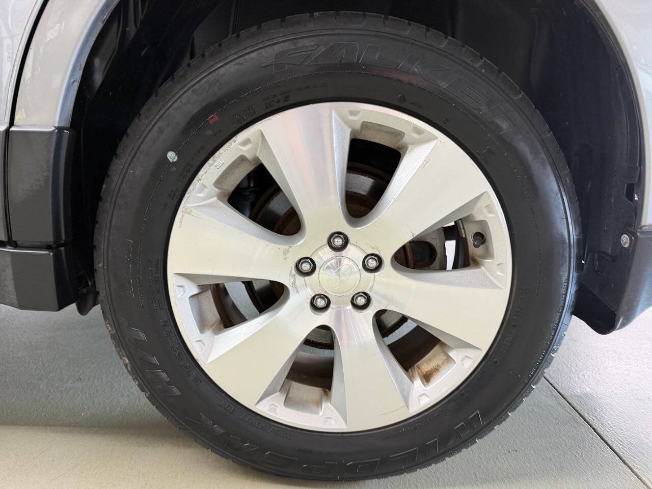 Used 2011 Subaru Outback 3.6R Limited AWD/4WD image 30