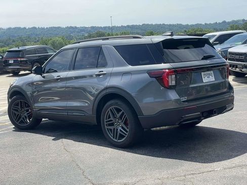 Certified 2026 Ford Explorer ST-Line w/ ST-Line Street Pack RWD image 6