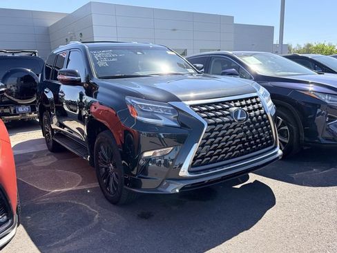 Used 2023 Lexus GX 460 Luxury w/ Sport Design Package AWD/4WD image 3