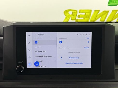 Used 2025 Toyota 4Runner SR5 image 28