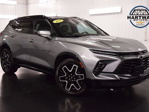 Used 2023 Chevrolet Blazer RS w/ Driver Confidence II Package AWD/4WD image 1