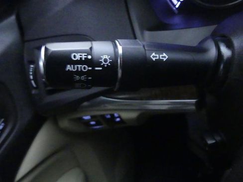 Used 2018 Acura MDX SH-AWD image 19