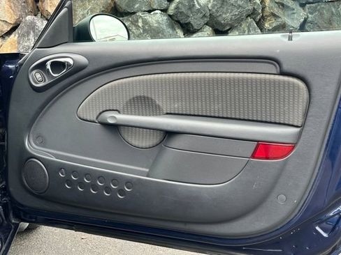 Used 2005 Chrysler PT Cruiser Touring image 23
