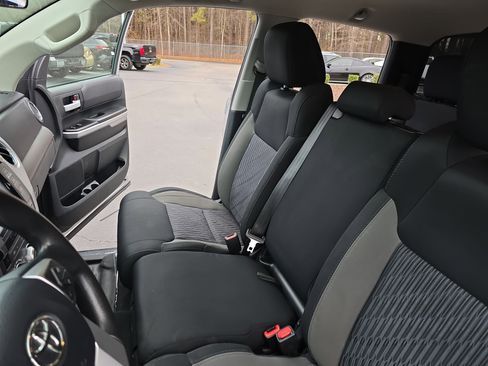 Used 2017 Toyota Tundra SR5 image 14