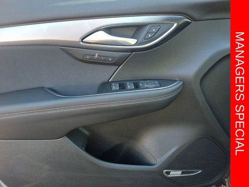 Used 2025 Buick Envision Sport Touring AWD/4WD image 12