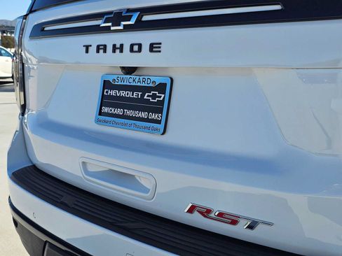 Used 2023 Chevrolet Tahoe RST w/ Luxury Package RWD image 14