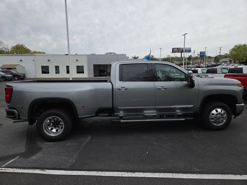 New 2026 Chevrolet Silverado 3500 High Country w/ Technology Package AWD/4WD image 2