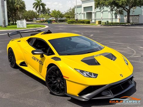 Used 2022 Lamborghini Huracan STO RWD image 60