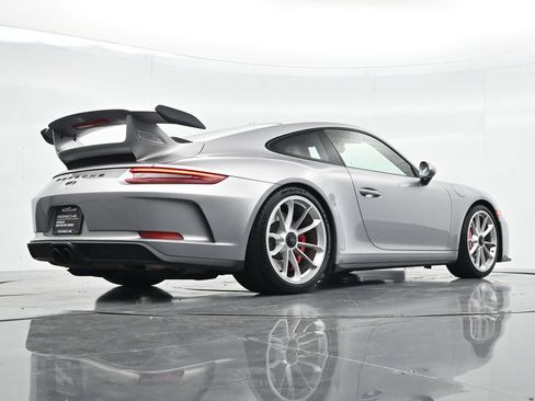 Certified 2018 Porsche 911 GT3 RWD image 27