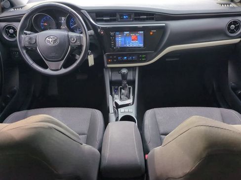 Used 2017 Toyota Corolla iM image 14