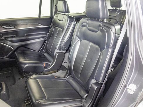 Used 2021 Jeep Grand Cherokee L Limited image 39