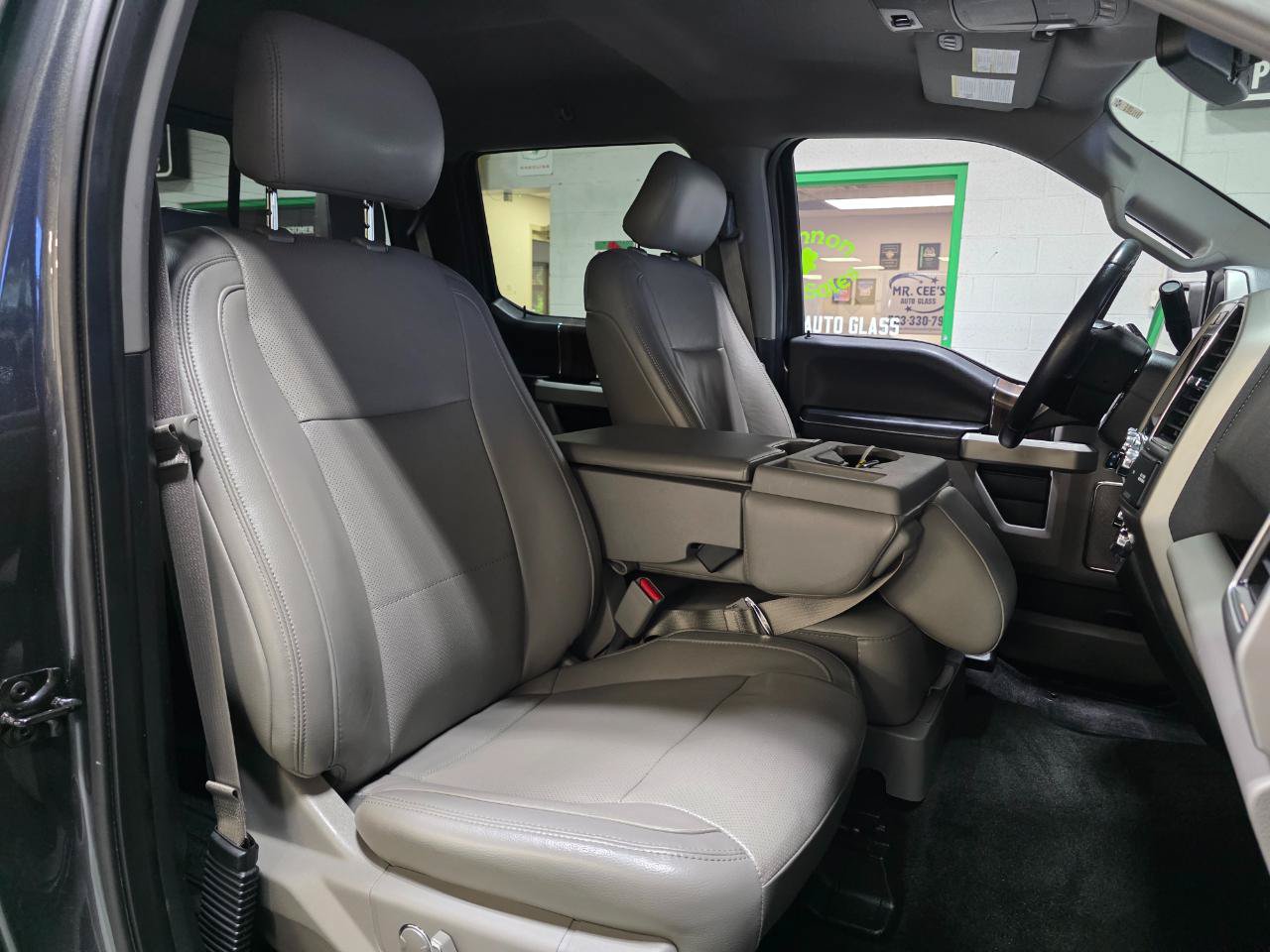 Used 2017 Ford F150 Lariat w/ Equipment Group 501A Mid AWD/4WD image 24