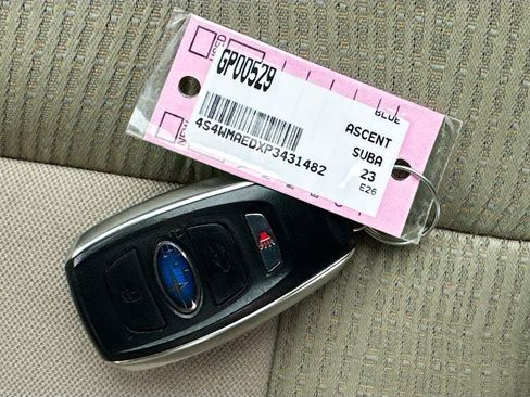 Used 2023 Subaru Ascent Premium w/ Convenience Package AWD/4WD image 39