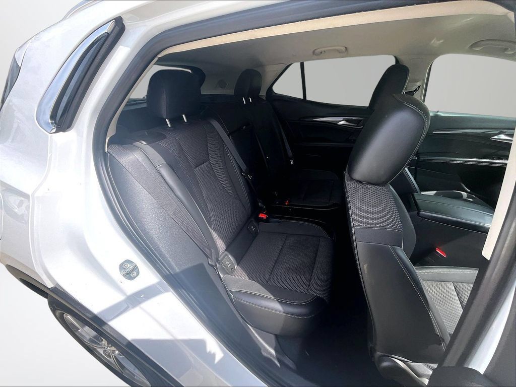 Used 2023 Buick Envision Preferred FWD image 27