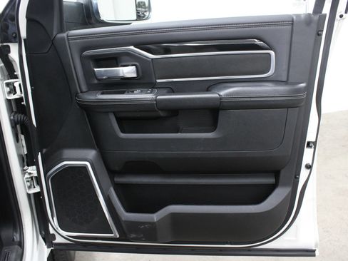 Used 2022 RAM 2500 Laramie AWD/4WD image 14