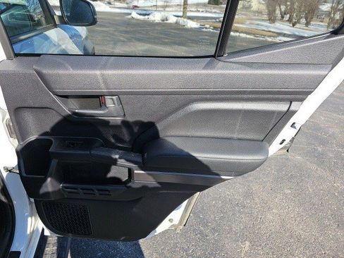 Used 2025 Toyota 4Runner TRD Off-Road image 17