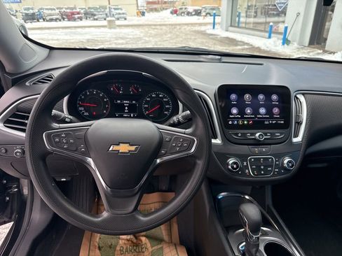 Used 2024 Chevrolet Malibu LT image 19