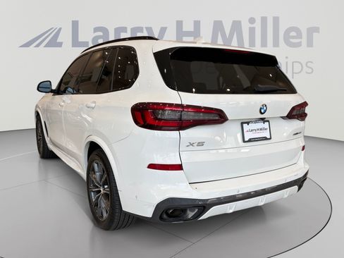 Used 2021 BMW X5 xDrive40i w/ M Sport Package AWD/4WD image 3