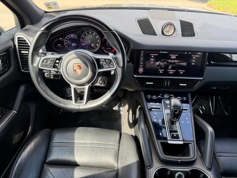 Used 2019 Porsche Cayenne AWD/4WD image 16