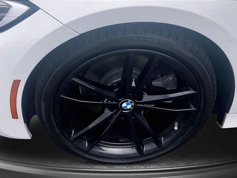 Used 2020 BMW 330i Sedan w/ M Sport Package RWD image 9