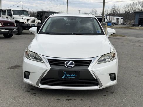 Used 2014 Lexus CT 200h image 3