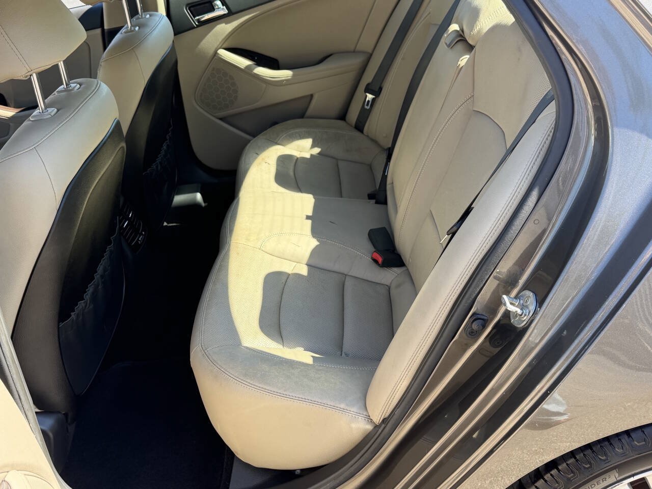 Used 2012 Kia Optima EX FWD image 18