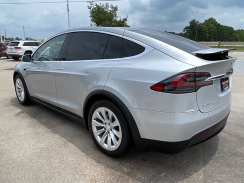 Used 2018 Tesla Model X 100D AWD/4WD image 5