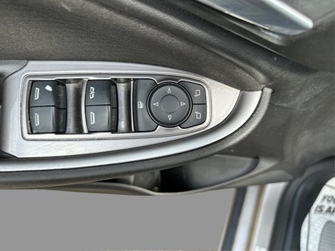 Used 2022 Chevrolet Malibu LT FWD image 22