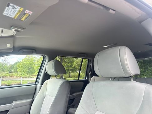 Used 2011 Honda Pilot EX image 30