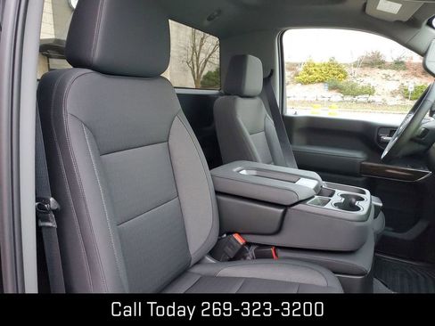 New 2025 GMC Sierra 2500 SLE w/ SLE Convenience Package image 25