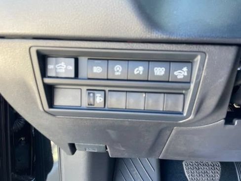 Used 2026 Toyota Tundra SR5 w/ SR5 Convenience Package AWD/4WD image 28