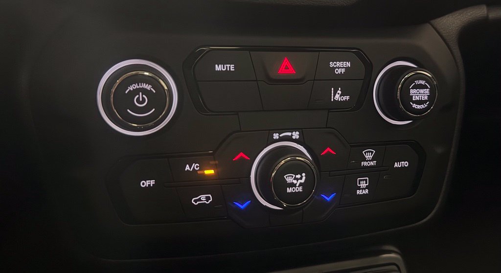 Used 2022 Jeep Renegade Trailhawk w/ Sun/Sound Group AWD/4WD image 21