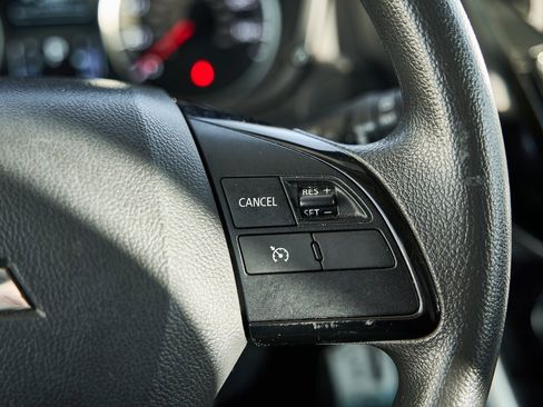 Used 2022 Mitsubishi Eclipse Cross ES image 29