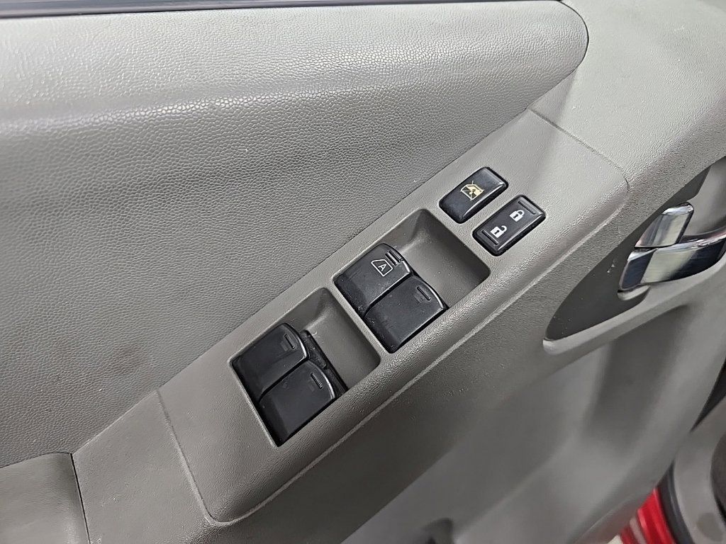 Used 2019 Nissan Frontier SV AWD/4WD image 13