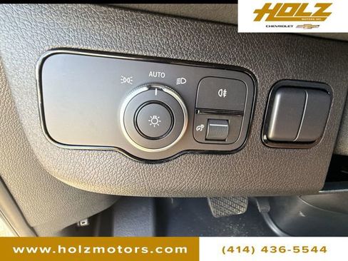 Used 2025 Mercedes-Benz Sprinter 2500 image 17