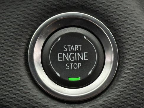 Certified 2025 Chevrolet Equinox LT image 19