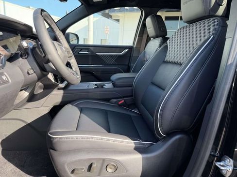 New 2026 GMC Acadia Denali w/ Super Cruise Package FWD image 7