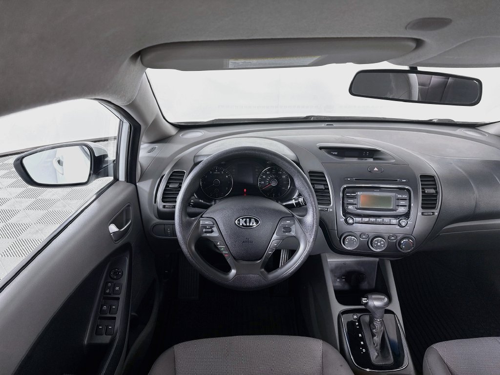 Used 2017 Kia Forte LX FWD image 20