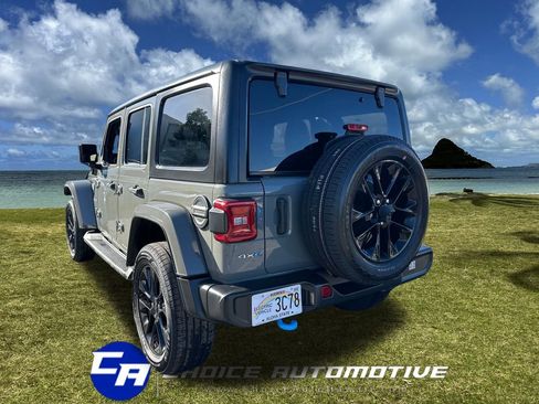Used 2023 Jeep Wrangler Unlimited Sahara image 5