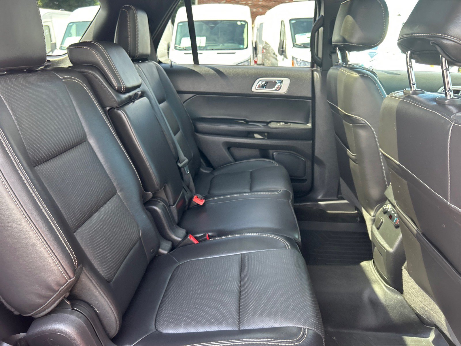 Used 2015 Ford Explorer Sport AWD/4WD image 24