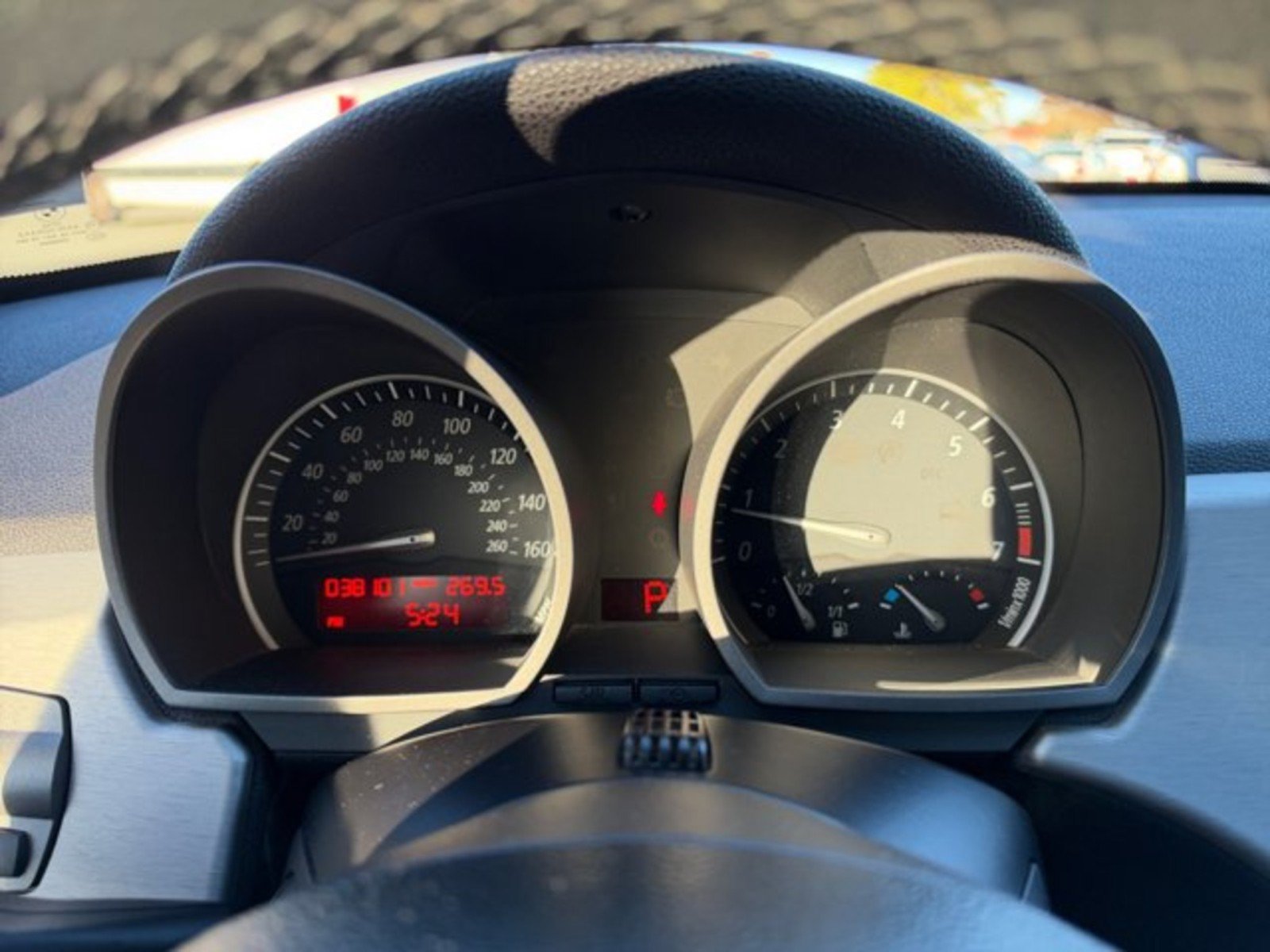 Used 2004 BMW Z4 2.5i RWD image 19