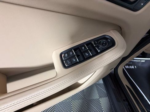 New 2025 Porsche Macan Turbo image 26