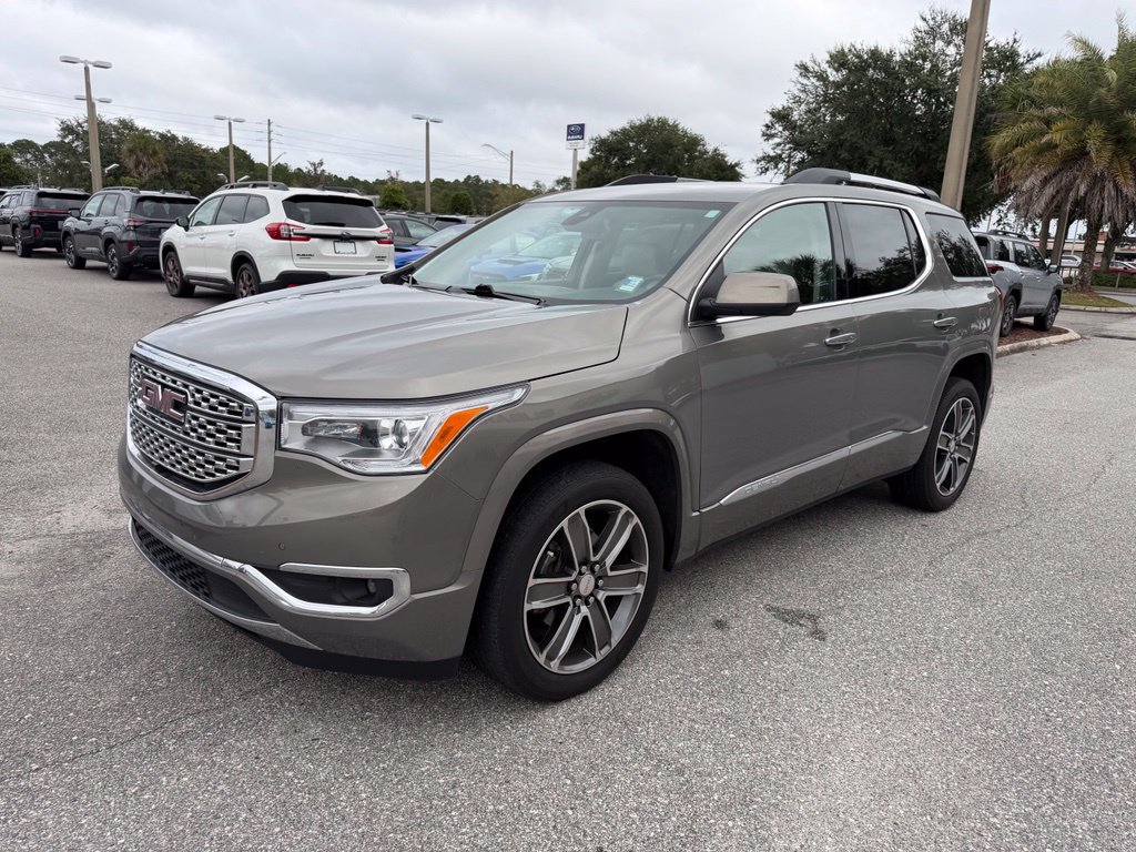 Used 2019 GMC Acadia Denali w/ Technology Package FWD image 13