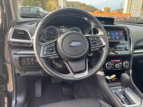 Used 2023 Subaru Forester Premium image 20